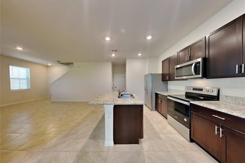 Touwnhouse à louer à New Smyrna Beach, Floride: 3 chambres, 156.08 m2 № 1873840 - photo 4