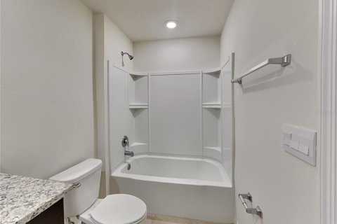Touwnhouse à louer à New Smyrna Beach, Floride: 3 chambres, 156.08 m2 № 1873840 - photo 17