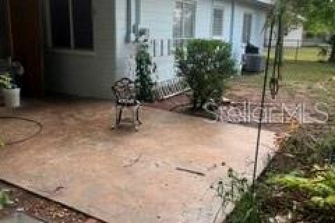 House in Dunnellon, Florida 2 bedrooms, 111.39 sq.m. № 2391392 - photo 8