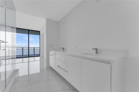 Copropriété à vendre à Miami, Floride: 2 chambres, 143.26 m2 № 1852441 - photo 20