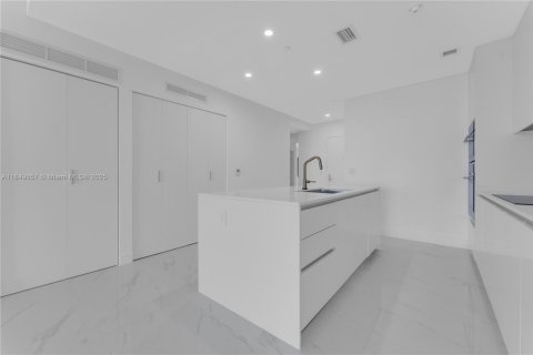 Copropriété à vendre à Miami, Floride: 2 chambres, 143.26 m2 № 1852441 - photo 14