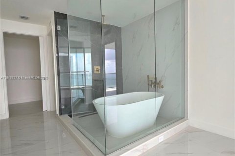 Copropriété à vendre à Miami, Floride: 2 chambres, 143.26 m2 № 1852441 - photo 19