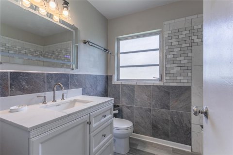 Casa en venta en Tampa, Florida, 3 dormitorios, 143.07 m2 № 2237919 - foto 22