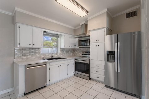 Casa en venta en Tampa, Florida, 3 dormitorios, 143.07 m2 № 2237919 - foto 9