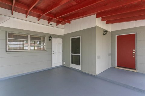 Casa en venta en Tampa, Florida, 3 dormitorios, 143.07 m2 № 2237919 - foto 5