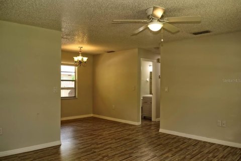 Appartement à louer à Orlando, Floride: 2 chambres, 77.57 m2 № 2431215 - photo 4