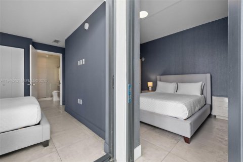 Condo in Miami, Florida, 2 bedrooms  № 2088979 - photo 10