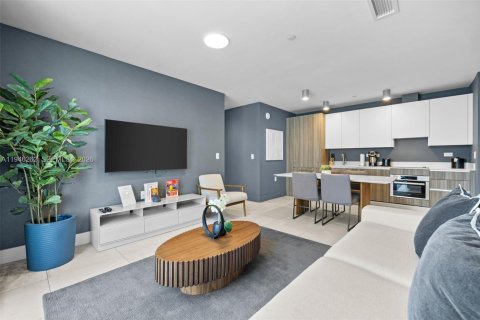 Condo in Miami, Florida, 2 bedrooms  № 2088979 - photo 27