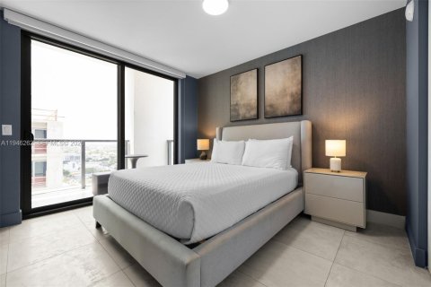Condo in Miami, Florida, 2 bedrooms  № 2088979 - photo 18