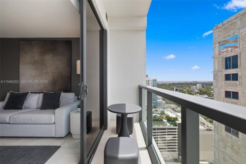 Condo in Miami, Florida, 2 bedrooms  № 2088979 - photo 7