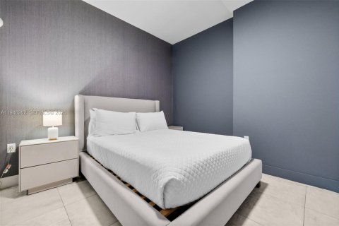 Condo in Miami, Florida, 2 bedrooms  № 2088979 - photo 24