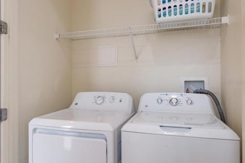 Touwnhouse à vendre à Kissimmee, Floride: 3 chambres, 138.24 m2 № 2374144 - photo 21
