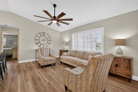 House in Summerfield, Florida 3 bedrooms, 177.44 sq.m. № 2216733 - photo 7