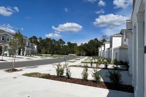 Adosado en alquiler en Kissimmee, Florida, 3 dormitorios, 166.57 m2 № 1917277 - foto 2