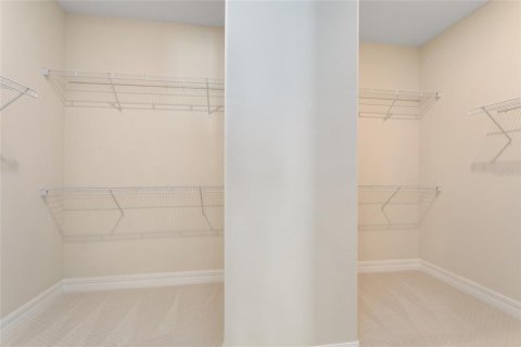 Villa ou maison à louer à Orlando, Floride: 6 chambres, 385.54 m2 № 2143888 - photo 28