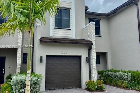 Купить таунхаус в Майами, Флорида 3 спальни, 128.02м2, № 1963309 - фото 18