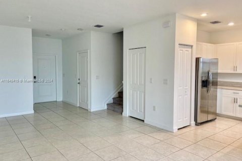 Купить таунхаус в Майами, Флорида 3 спальни, 128.02м2, № 1963309 - фото 6