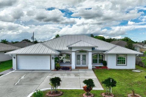 Villa ou maison à Port St. Lucie, Floride 4 chambres, 246.84 m2 № 2036802