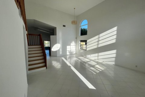 Casa en alquiler en Boynton Beach, Florida, 4 dormitorios, 199.09 m2 № 2188256 - foto 4