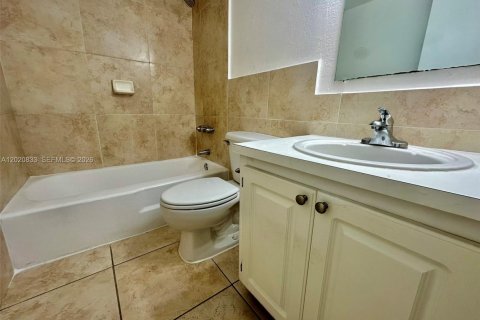 Appartement à louer à North Miami, Floride: 1 chambre, 66.33 m2 № 2085293 - photo 12