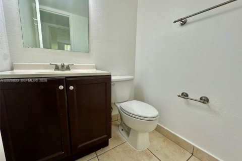 Appartement à louer à North Miami, Floride: 1 chambre, 66.33 m2 № 2085293 - photo 8