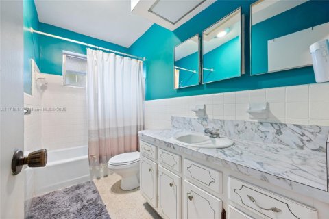 Casa en venta en Plantation, Florida, 3 dormitorios, 168.99 m2 № 1727015 - foto 19