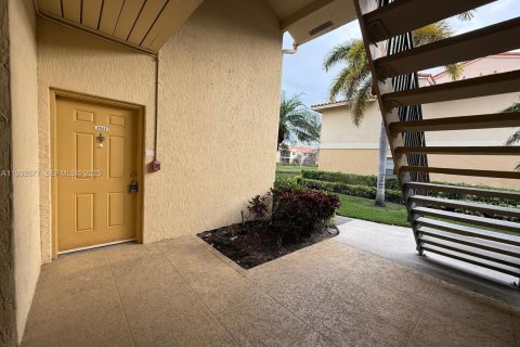 Снять в аренду кондоминиум в Помпано-Бич, Флорида 2 спальни, 83.89м2, № 1991583 - фото 5