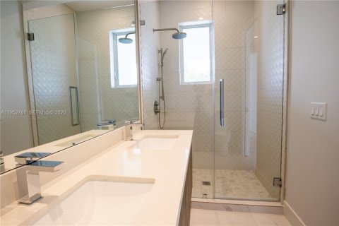 Купить таунхаус в Майами, Флорида 3 спальни, № 2007695 - фото 8