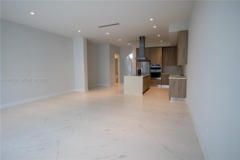 Купить таунхаус в Майами, Флорида 3 спальни, № 2007695 - фото 4