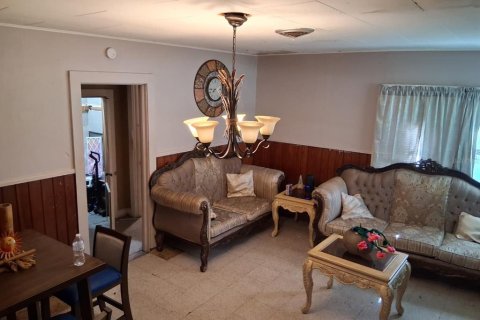 Casa en venta en Reddick, Florida, 5 dormitorios, 199.93 m2 № 2208082 - foto 4