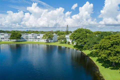 Condominio en venta en Deerfield Beach, Florida, 1 dormitorio, 66.43 m2 № 1941982 - foto 29