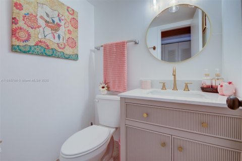 Condominio en venta en Deerfield Beach, Florida, 1 dormitorio, 66.43 m2 № 1941982 - foto 20