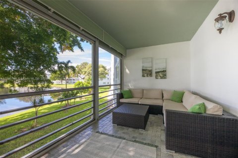Condominio en venta en Deerfield Beach, Florida, 1 dormitorio, 66.43 m2 № 1941982 - foto 22
