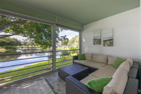 Condominio en venta en Deerfield Beach, Florida, 1 dormitorio, 66.43 m2 № 1941982 - foto 21