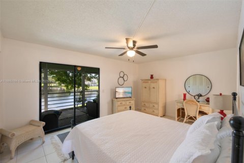 Condominio en venta en Deerfield Beach, Florida, 1 dormitorio, 66.43 m2 № 1941982 - foto 13