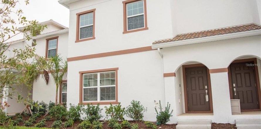 Townhouse in STOREY LAKE in Kissimmee, Florida 4 bedrooms, 177.81 sq.m. № 1150334