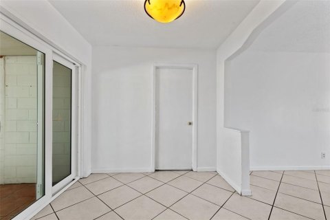 Купить виллу или дом в Тампа, Флорида 3 комнаты, 121.98м2, № 2095115 - фото 15
