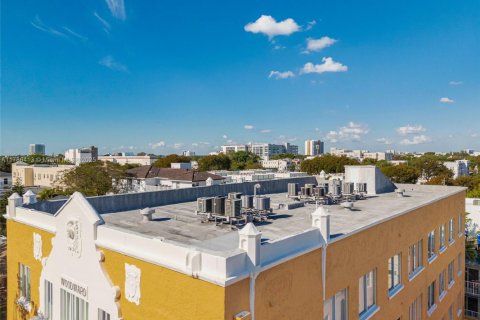 Commercial property in Miami, Florida № 1965992 - photo 5