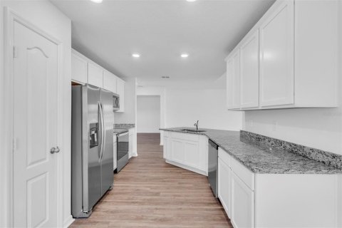 Villa ou maison à louer à Ocala, Floride: 3 chambres, 142.7 m2 № 2419911 - photo 4