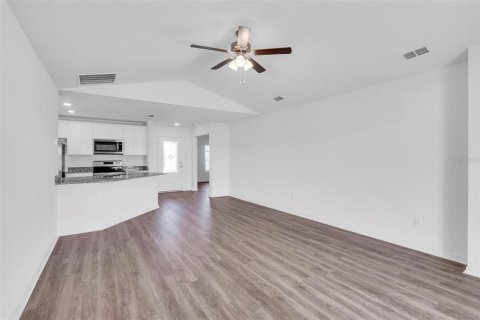 Villa ou maison à louer à Ocala, Floride: 3 chambres, 142.7 m2 № 2419911 - photo 9