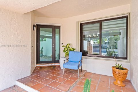 Снять в аренду таунхаус в Майами, Флорида 3 спальни, 155.24м2, № 2029808 - фото 4