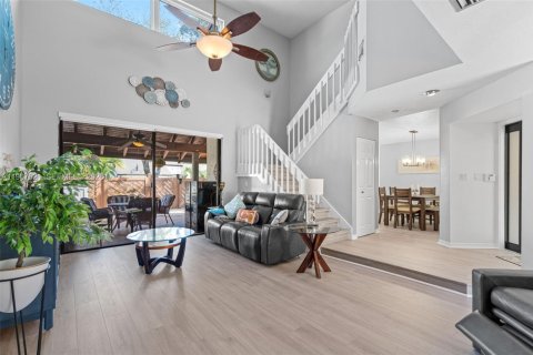 Снять в аренду таунхаус в Майами, Флорида 3 спальни, 155.24м2, № 2029808 - фото 11