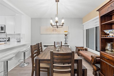 Снять в аренду таунхаус в Майами, Флорида 3 спальни, 155.24м2, № 2029808 - фото 14