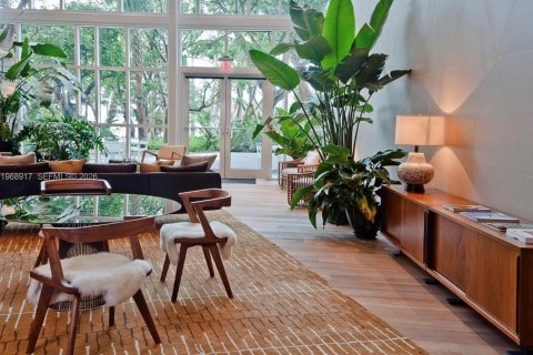 Condominio en alquiler en Miami, Florida, 2 dormitorios, 104.79 m2 № 2031815 - foto 28