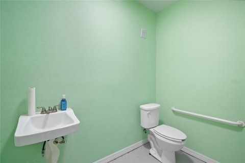 Immobilier commercial à vendre à Tampa, Floride: 232.26 m2 № 1898730 - photo 9