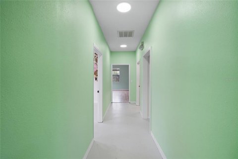 Immobilier commercial à vendre à Tampa, Floride: 232.26 m2 № 1898730 - photo 6
