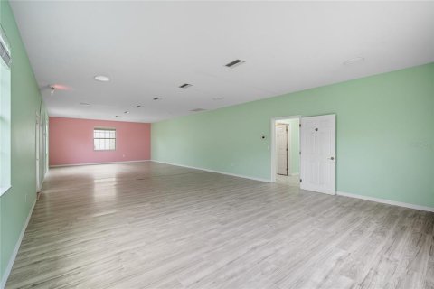 Immobilier commercial à vendre à Tampa, Floride: 232.26 m2 № 1898730 - photo 12