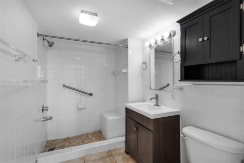Condominio en venta en Miami, Florida, 2 dormitorios, 81.94 m2 № 2032034 - foto 13
