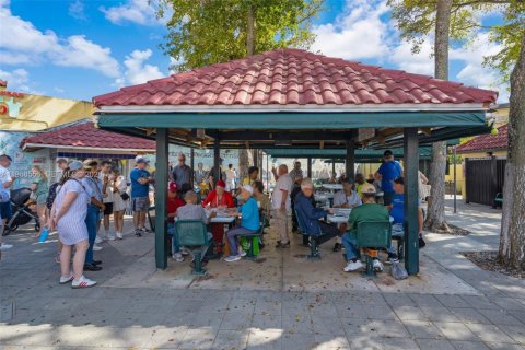 Condominio en venta en Miami, Florida, 2 dormitorios, 81.94 m2 № 2032034 - foto 20