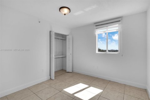 Condominio en venta en Miami, Florida, 2 dormitorios, 81.94 m2 № 2032034 - foto 15